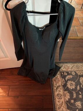 Green sparkle Long Sleeve Sweetheart Dress